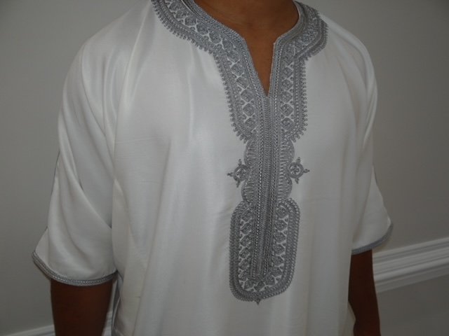 SUMMER WHITE AND GREY THOUBE